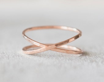 Super Thin Rose Gold Hammered X Ring, Rose Gold Filled Ring, Criss Cross Ring, Dainty Ring, Delicate Ring, 14k Rose Gold Rings for Women