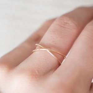 Super Thin Gold X Ring, Gold Rings for Women, Criss Cross Ring, Gold Filled Ring, Dainty Ring, 14k Gold Ring, Delicate Ring image 4