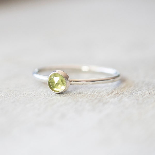 Thin Silver 4mm Peridot Ring, Dainty Peridot Ring, Small Gemstone Bezel Ring, August Birthstone Ring, Green Stone Ring