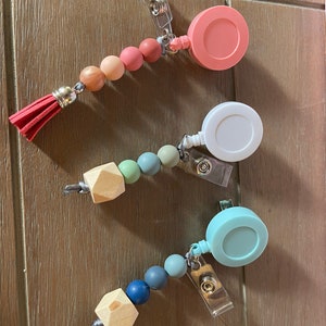 Custom badge reels