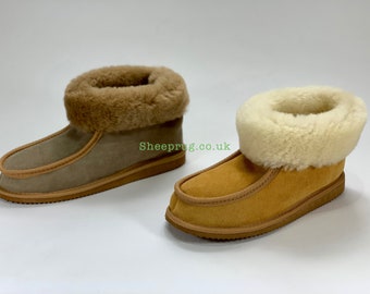 Sheepskin Slippers,Leather Moccasins, Leather slippers, Leather Boots Handcraft 100% Sheepskin Wool with Real Leather