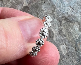Daisy ring