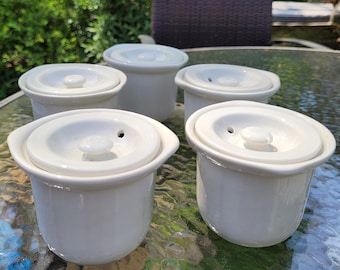 Set of Five HALL Pottery 470 Ivory Bean Pot / Soup Crocks Vented Lids  Excellent Condition