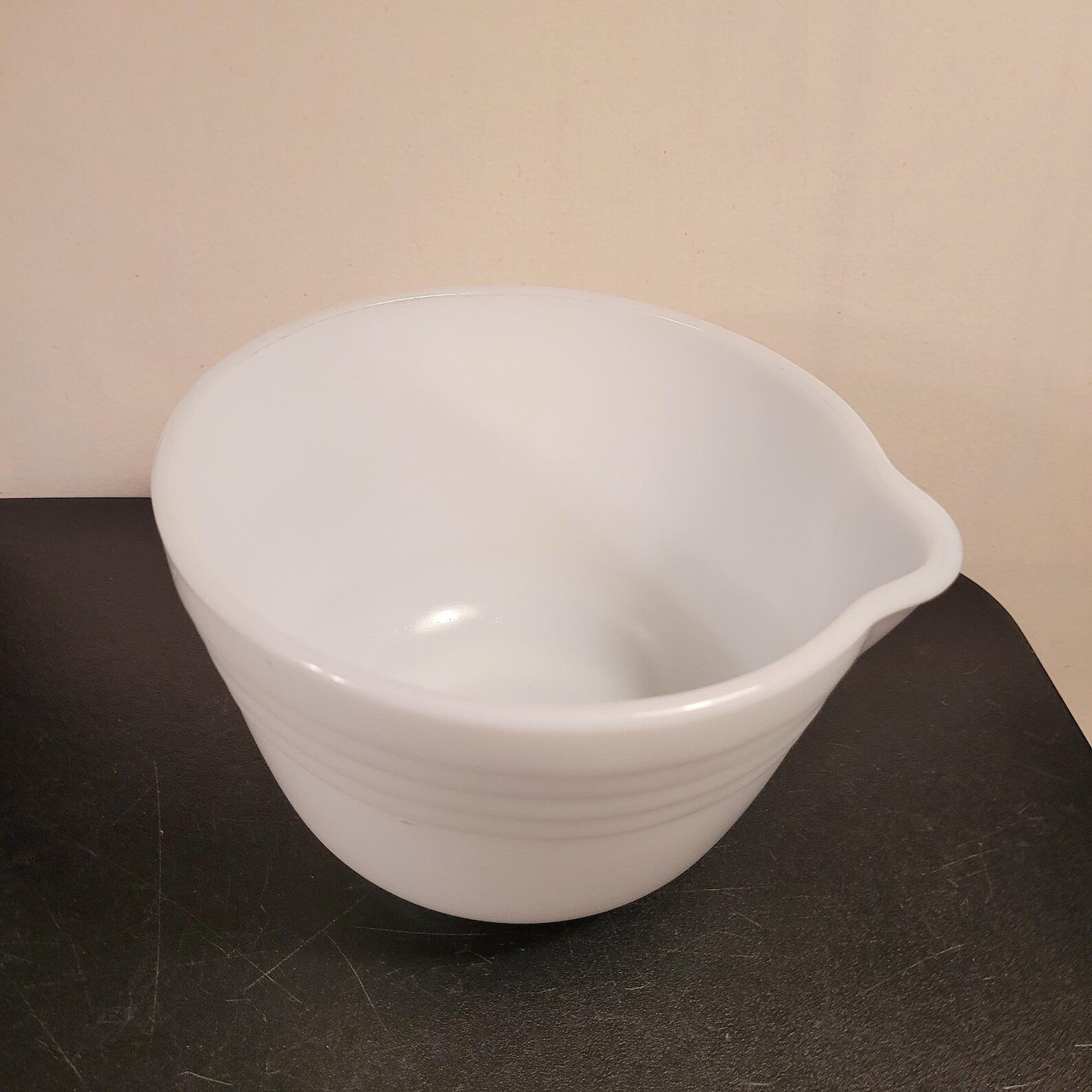 Pyrex White Ribbed Batter Mixing Bowl With Pour Spout Made for Etsy