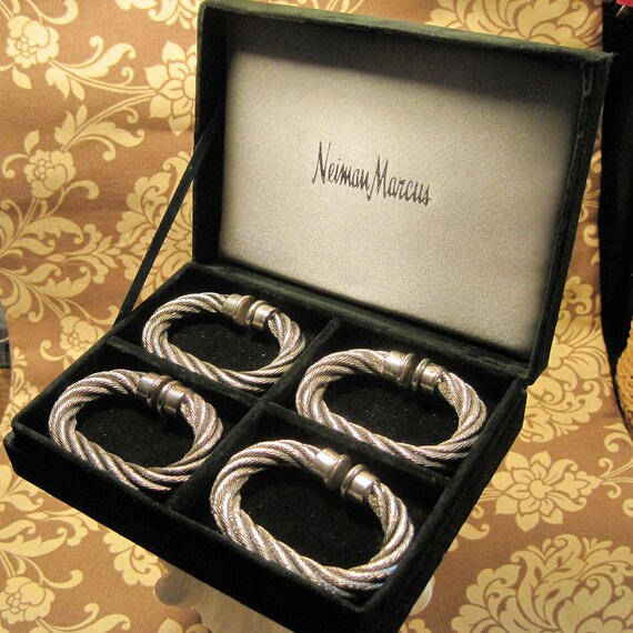 Vintage Neiman Marcus Napkin Rings in Green Velvet Box Etsy Ireland