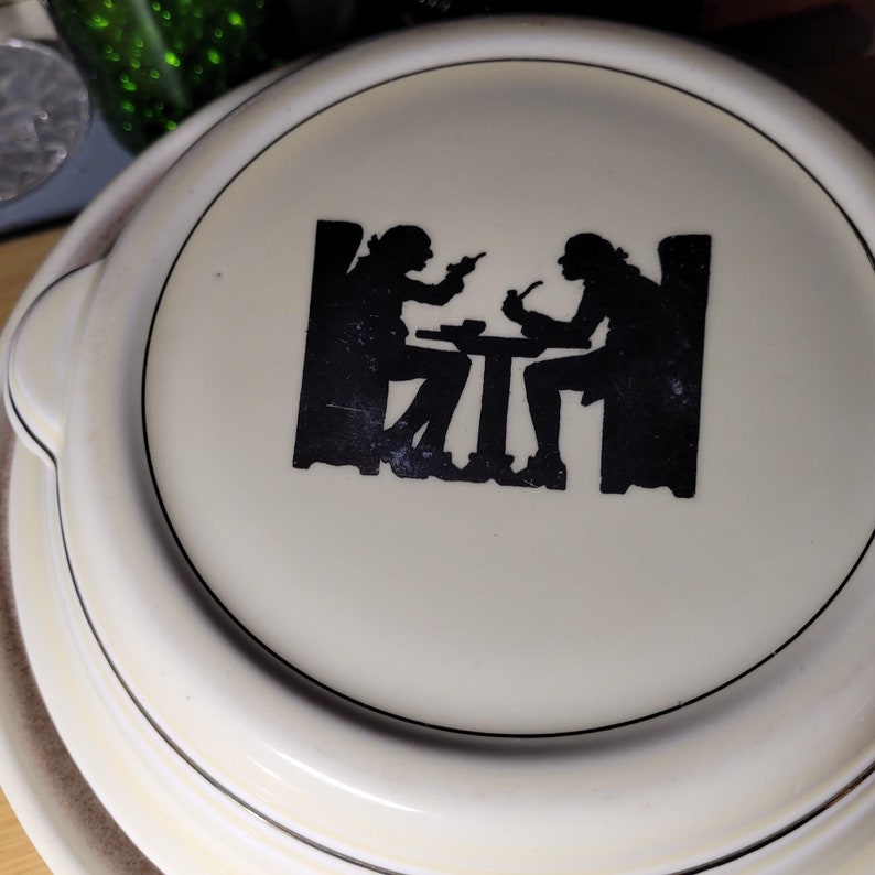 Vintage Hall Superior Kitchen Ware Covered Casserole Tavern Silhouette 1940s image 8