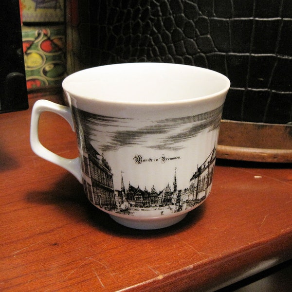 Souvenir Tea Cup Kerafina Royal Porzellan Bavaria Germany