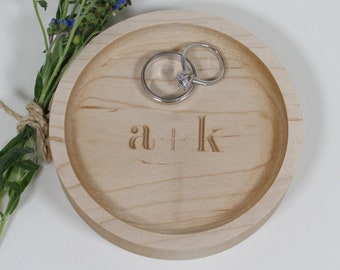 Personalized  Maple  Ring Dish, Custom Engraved Jewelry Organizer Tray, Anniversary Gift, Wedding Engagement Gift, Wedding Party Favor