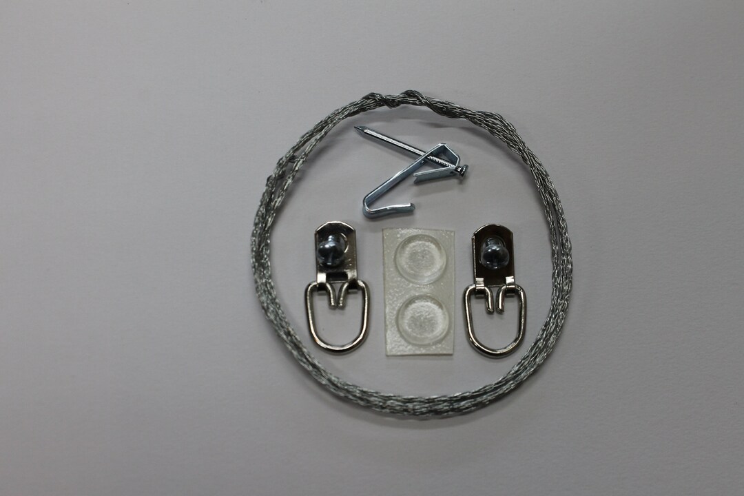 Medium Picture Frame Hanging Hardware, Complete Mounting Hardware for