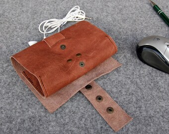 Travel Accessories Brown Organizer Earphone cover Case Pouch for Cord Headphone Holder  Cable Organizer Leather Cord Holder