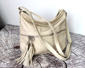 Leather Crossbody Bag with Adjustable Strap & Pockets