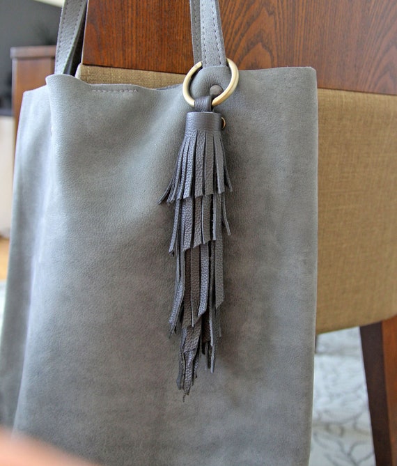 Purse Charm Bag Charm Feather Purse Charm Tassel Keychain - Etsy | Purse  charms diy, Feather purse charm, Purse charms