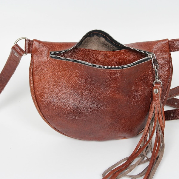 Cognac brown fanny pack , Larde fanny pack for woman, waist bag, leather fanny packher, Brown belt bag for woman