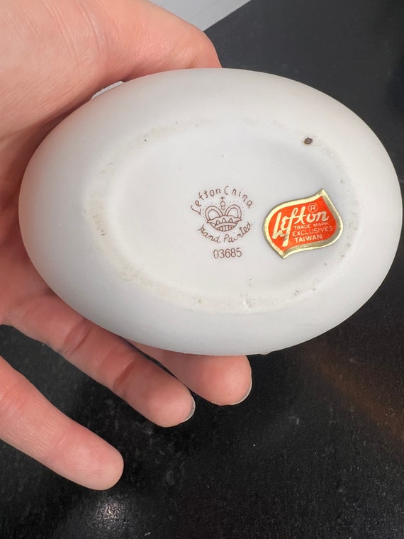 Vintage Lefton Egg-Shaped Bunny Trinket Box - Eas… - image 8
