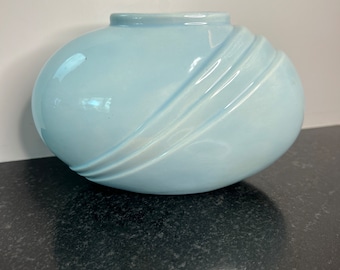 Vintage Round Vase - Vintage Vase Light Blue with Clean Lines