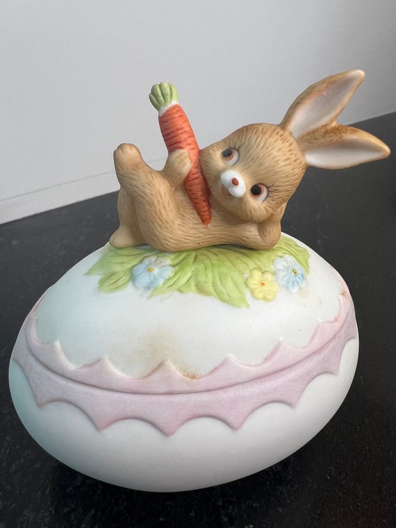 Vintage Lefton Egg-Shaped Bunny Trinket Box - Eas… - image 6