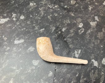 Workman Gladgow full clay tobacco pipe found Mudlarking