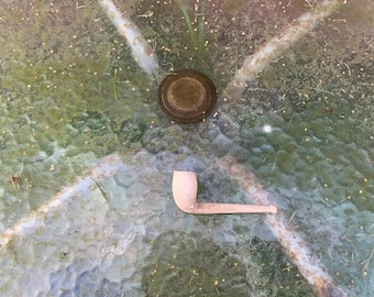 Christie Gladgow full clay tobacco pipe found Mudlarking