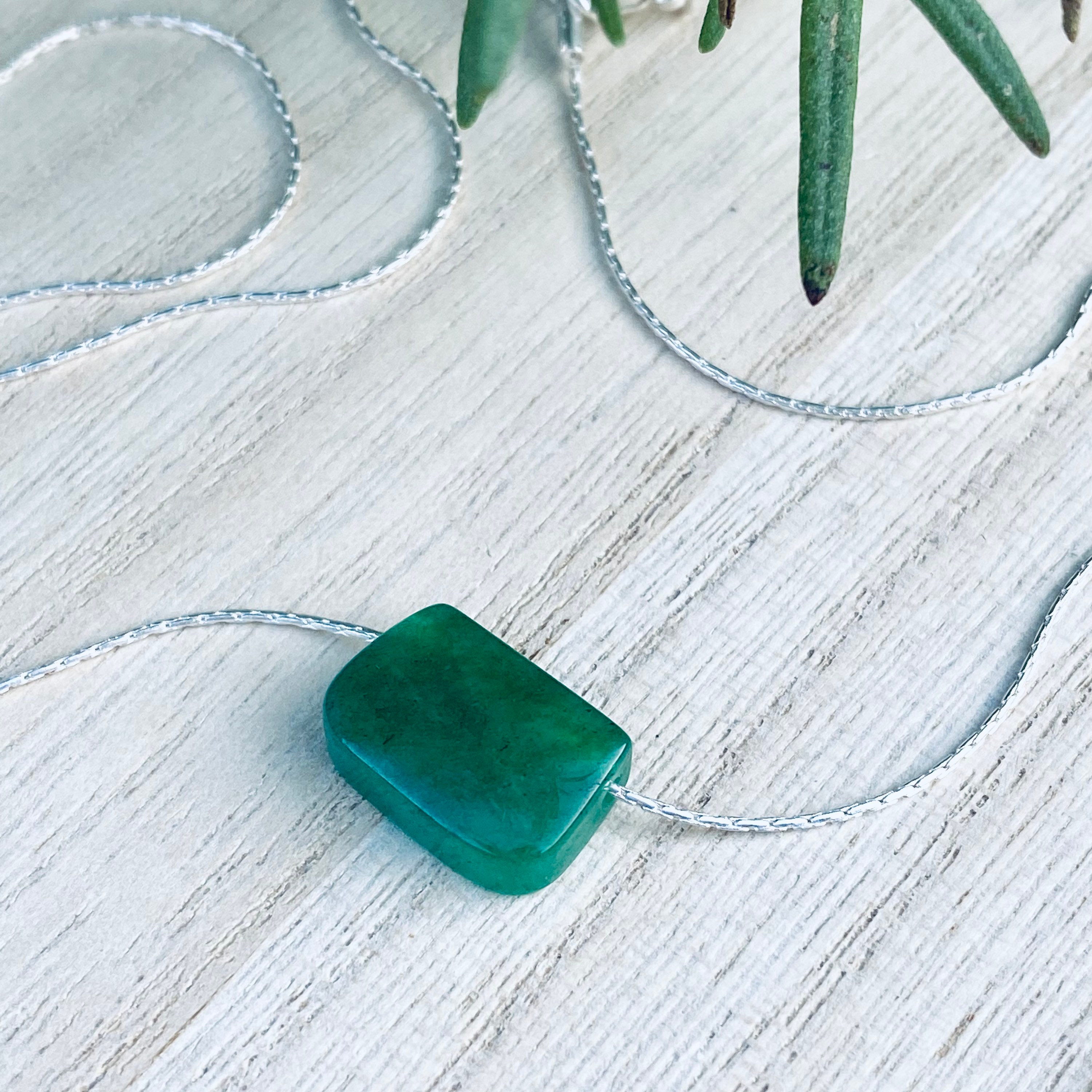 Simple jade necklace online
