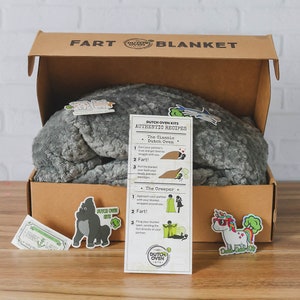 Funny Christmas Gift – Dutch Oven Kit Fart Blanket | White Elephant, Secret Santa, Yankee Swap, Unique Gift for Guys, Teen Gift Box for Him