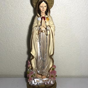 Virgin Mary Rosa Mística Statue