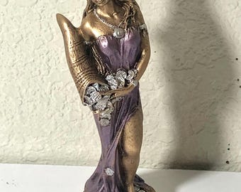 Beautiful Goddess of Fortune/ Diosa de la Fortuna Statue