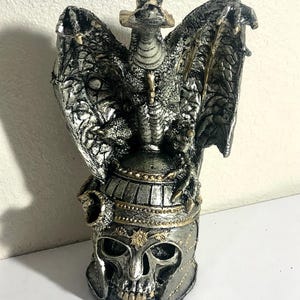 Beautiful Dragon with Skull Statue