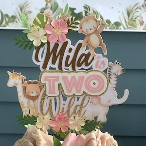 Personalised jungle safari cake topper.