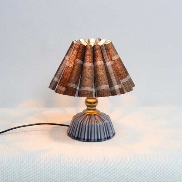 Handmade Brown Plaid Table Lamp: Ceramic Base Home Decor-87#
