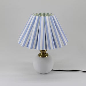 Paralume in tessuto a righe azzurre fatto a mano per la decorazione della casa - 100# immagine 9