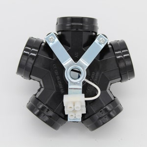 Five E27 connected lamp holders，UL-Listed certificated.Max wattage is 660W, working voltage: 220V-250V.DIY lamp fittings