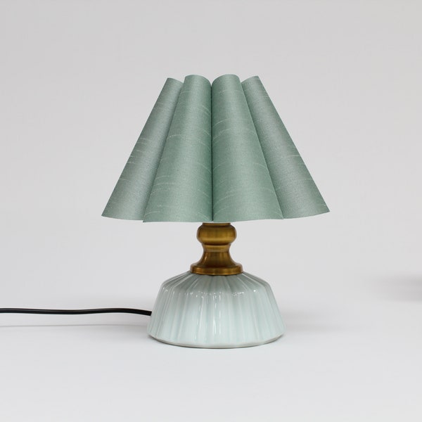Lampe de table créative de décoration en tissu aigue-marine moyenne de haute qualité faite à la main Duzy-55 #, 110-240V / 50-60Hz