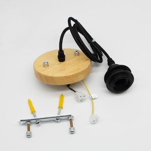 Placa de techo de roble con portalámparas E27 y cable negro
