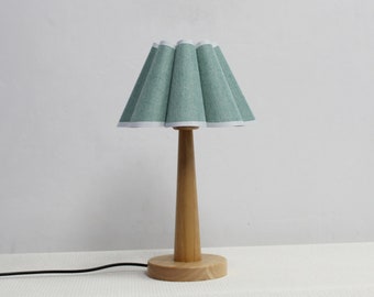 Duzy new handmade medium green fabric and acrylic table lamp for home furnishing -105#,110-240V/50-60Hz