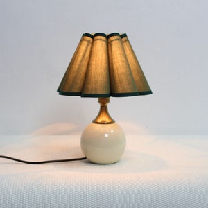 Duzy handmade scallop shape moss green fabric and ceramic base table lamp-50, 110-240V/50-60Hz image 9