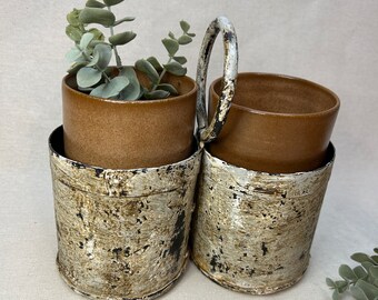 Storage Tin with 2 Ceramic Vessels