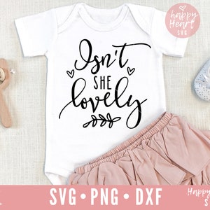 ¿No es ella encantador SVG, bebé svg, dxf, png descarga instantánea, bebé niña SVG para Cricut y silueta, guardería svg, recién nacido svg, guardería svg