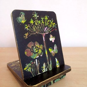 Wooden Foldable Phone Stand iPhone Stand iPad Stand Office and Desktop Phone Storage Stand Student Gift.