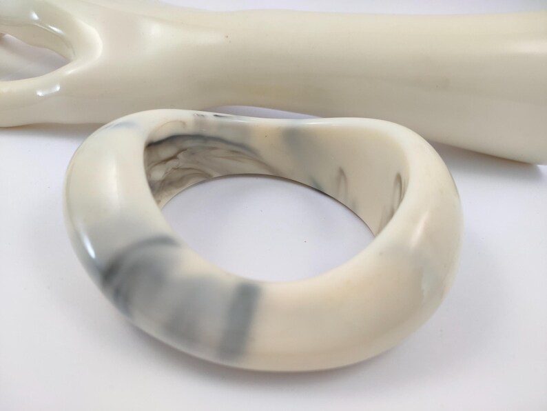 Huge Bangle Iris Apfel Style Very Heavy Chunky Cream Grey Marbled Big
