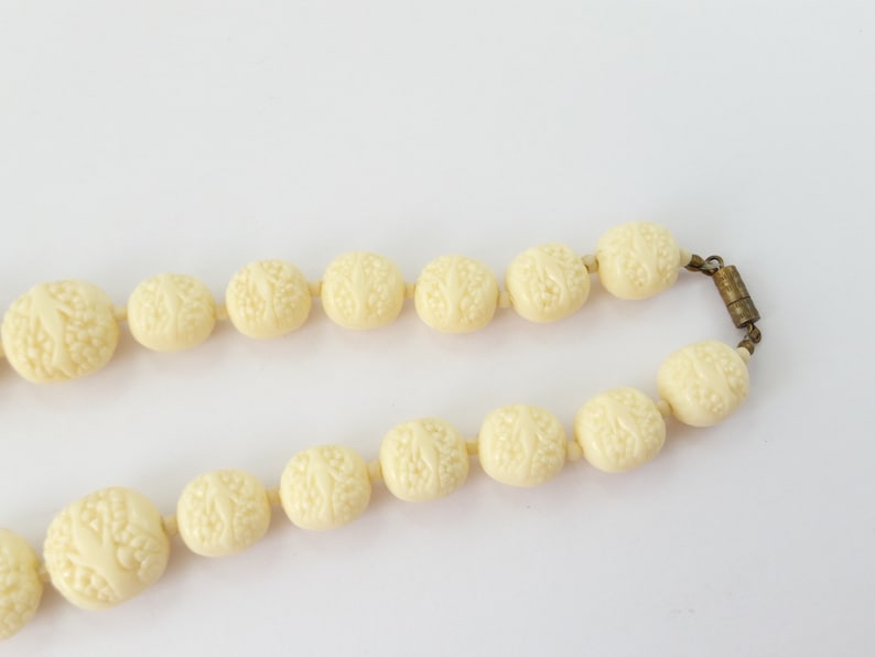 Faux ivory celluloid necklace unusual carved style moulded early plastic graduated bead necklace