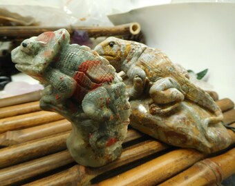 Healing Crystal. Fengshui Stone. Carve lizard Animal. Carve Animal. Green Gems. Carve lizard decoration. Customized Animal Jewelry (D428)