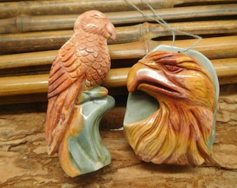Carving Succor jasper carve parrot pendant. Parrot Gemstone Jewelry. carve bird pendant. crystal raven jewelry. black friday  (B5273)