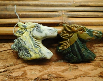 Carved Horse Pendant. Serpentine Horse Head. Hand Carve Horse Pendant. Crystal Horse. Carve Horse. Horse Necklace . Handmade Jewelry (B4891)
