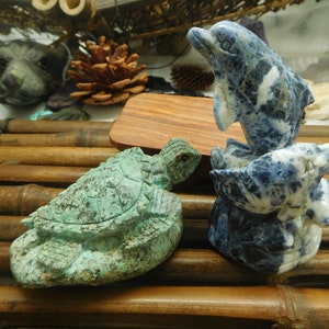african turquoise Carving turtle decoration. dolphin figurine craft. Crystal Carving Natural Gemstone Handmade Decoration (D421)