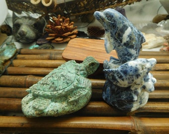 Vintage Hand Carved Mexican Ironwood Sea Turtle Figurine - Made in 