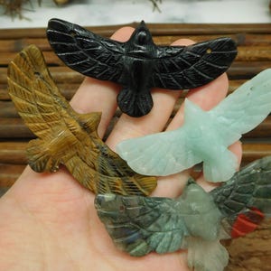 Thanksgiving day gift. carve eagle. stone bird carving. carving bird pendant. carve crystal pendant. bird craft. carve gemstone bead (B4877)