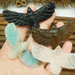 Handmade Gemstone Bird Pendant. Carved Eagle Pendant. Carving Hummingbird Pendant. Carve Stone Bird. Bird Carve Raven (B5138)