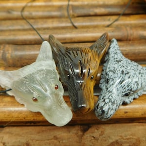 Carved wolf head. Clear quartz carving wolf jewelry. natural gemstone wolf. White quartz wolf bead. Wolf craft. Handmade Gift (B4896)