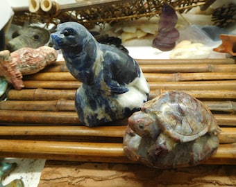 Gemstone carve seal. african sodalite carve seal decorataion. fancy agate carve turtle ornament. crystal carve animal decoration. (D423)