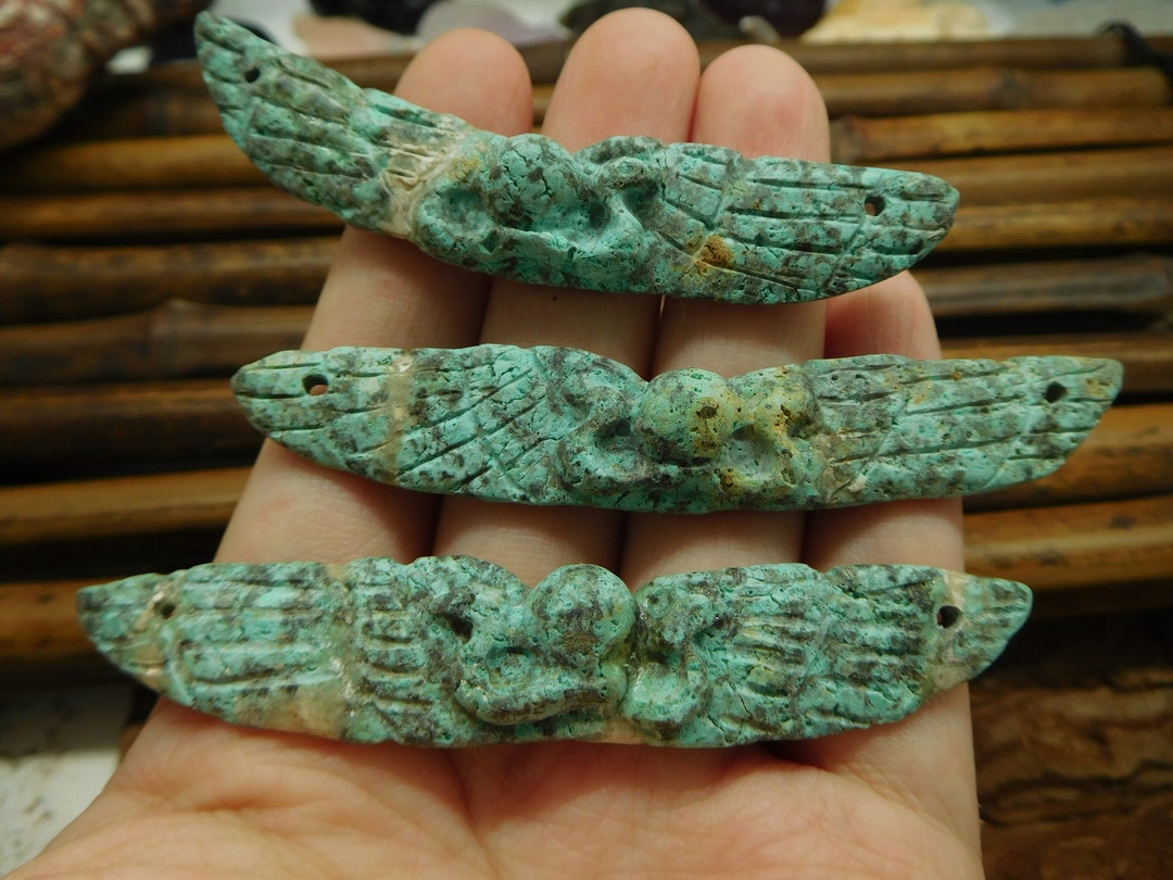 Turquoise Vintage Pendant. Carve Eagle Pendant. Carved Eagle. Animal